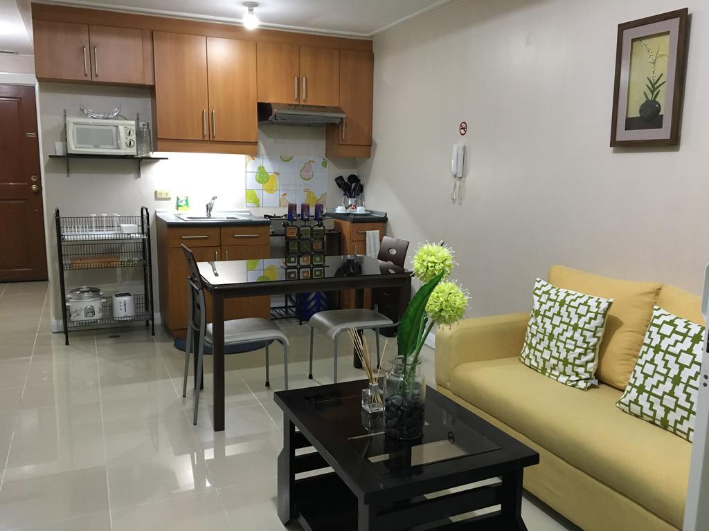 מנילה Mch Suites At Robinson'S Place Residences מראה חיצוני תמונה